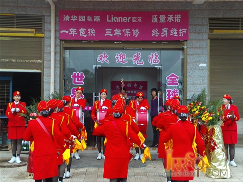 点击新窗口打开大图